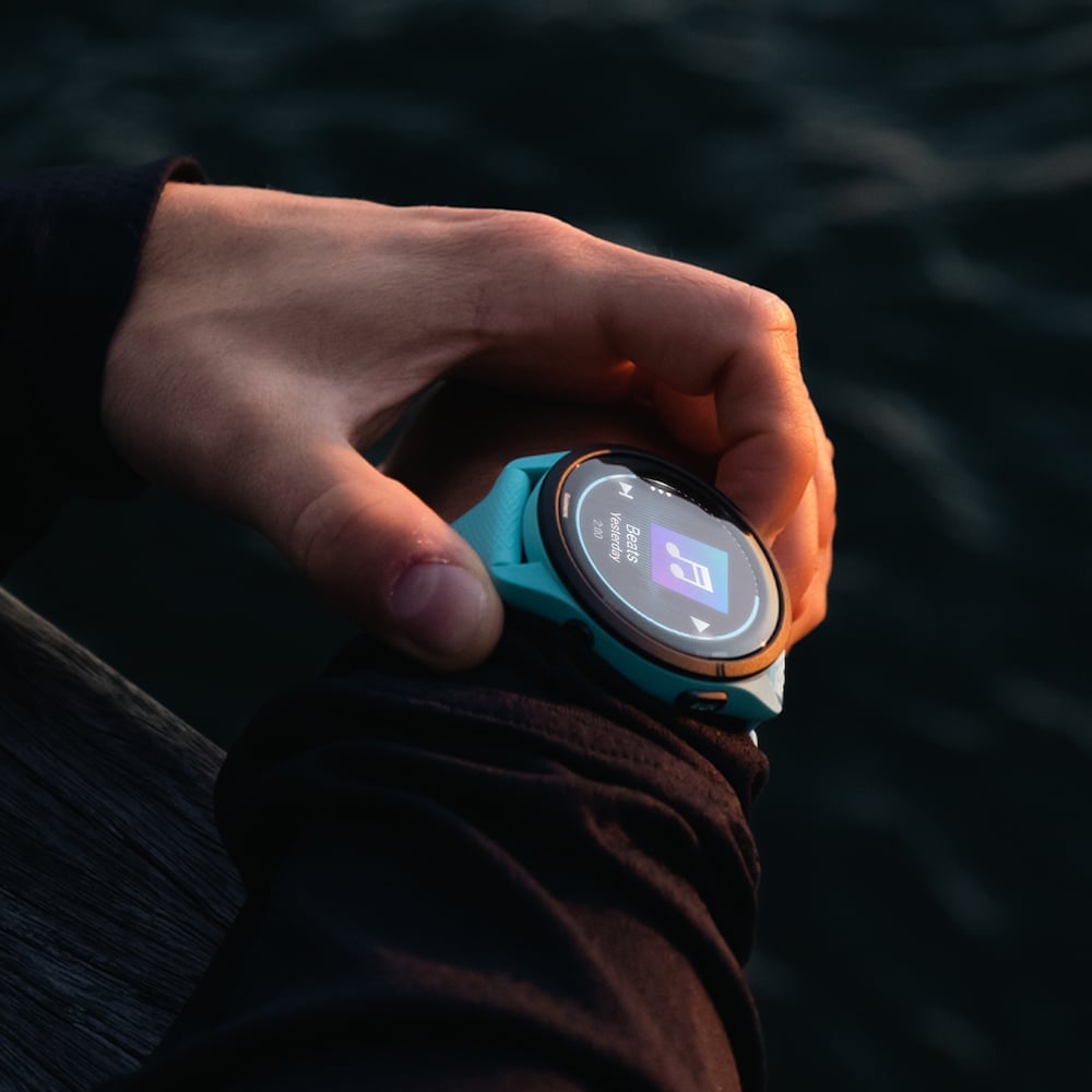 Garmin Forerunner 265 avec musique au poignet