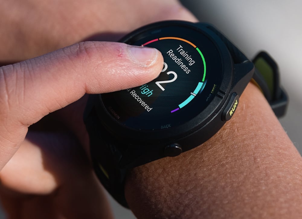 Garmin - Forerunner 265S Noire au poignet